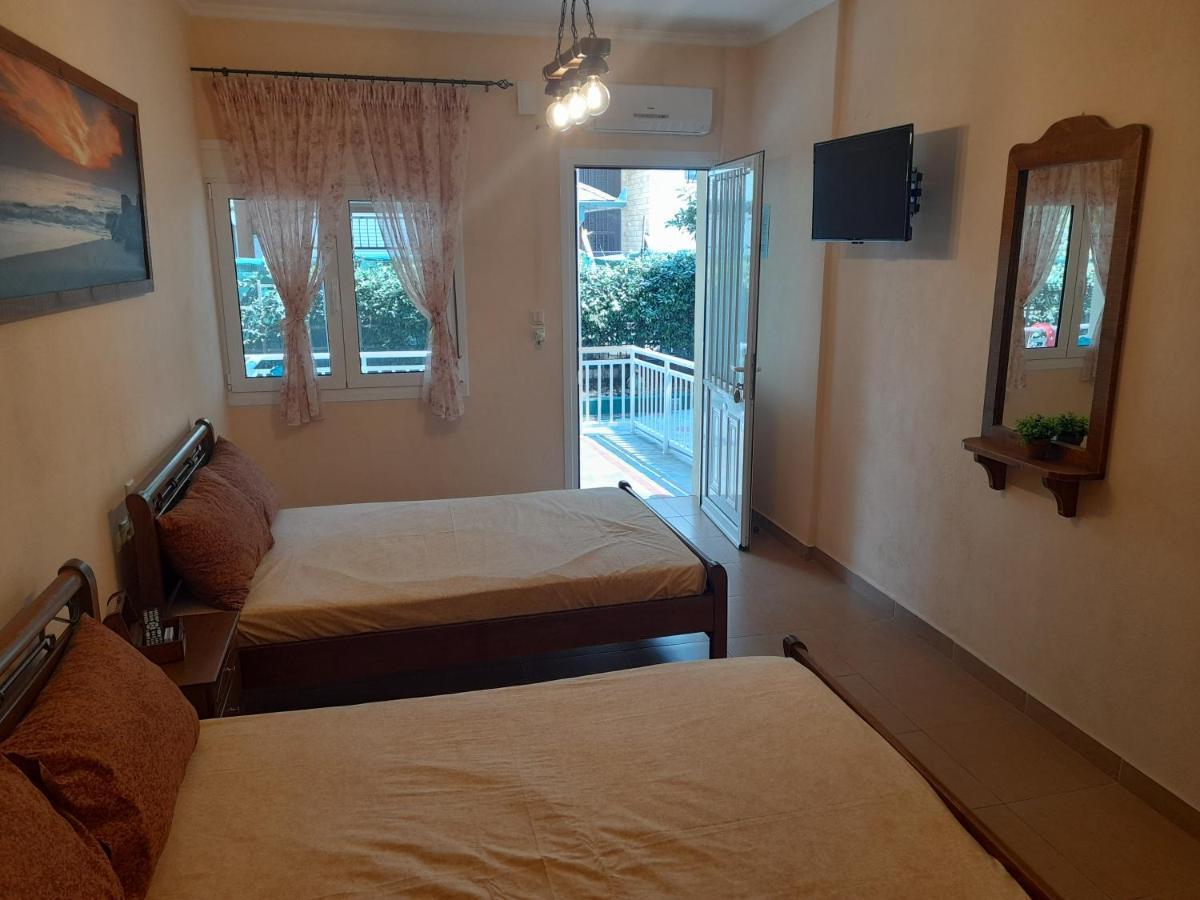 Tomas & Maria Rooms Neoi Poroi Exterior photo